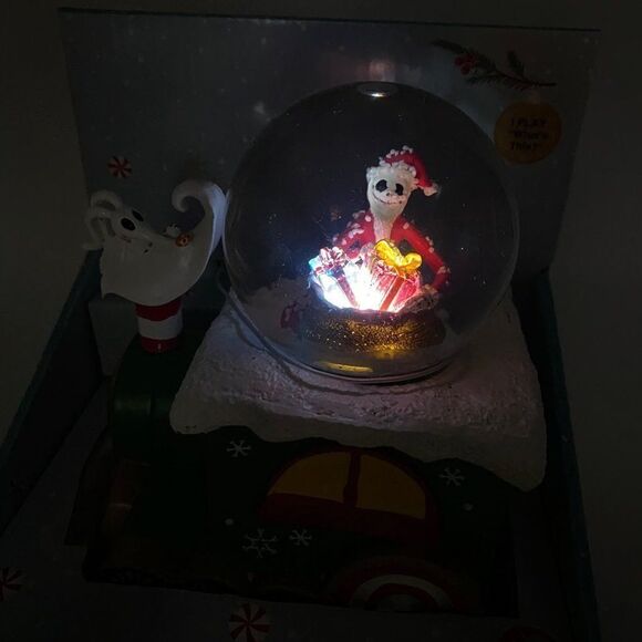 Disney Nightmare Before Christmas Musical Light Up Water Snow Globe Train New - Picture 12 of 12